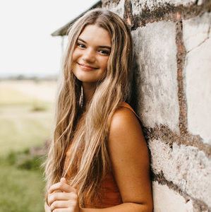 Meet your Posher, Annie